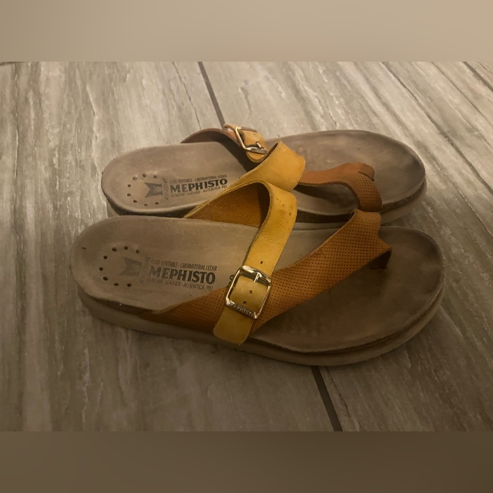Mephisto helen sandal